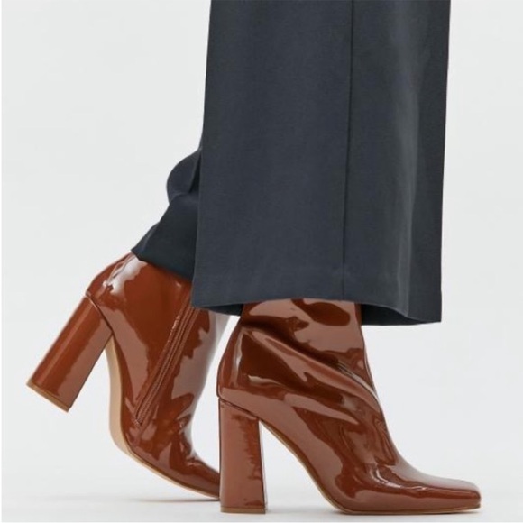 Steve Madden Lynden Bootie in cognac Patent size 6.5 - Picture 1 of 15